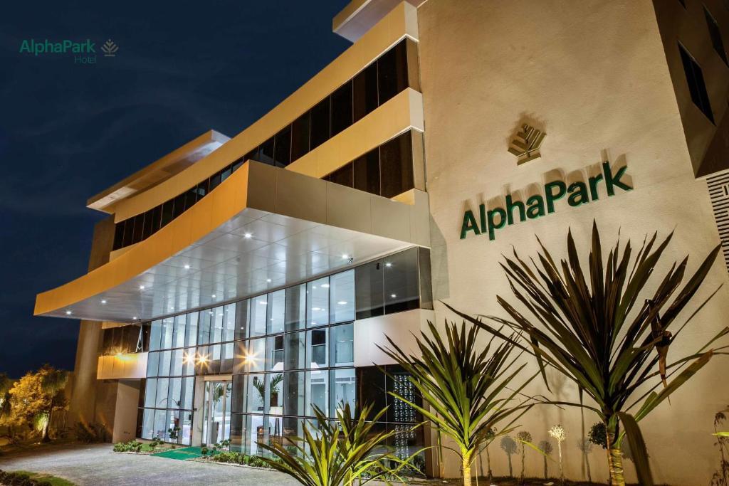 Alphapark Hotel Goiania Exterior photo